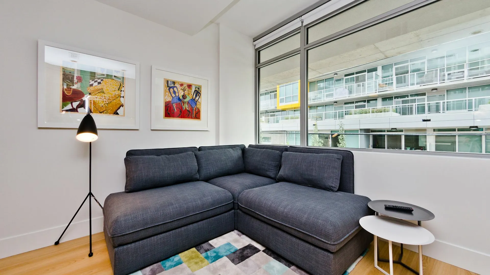 Lido In Kensington By Suite Digs YYC Kanada